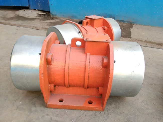 振動(dòng)電機(jī)