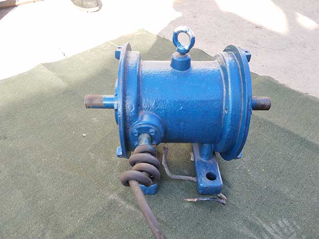 YZU3-6振動電機