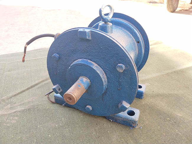 YZD振動(dòng)電機(jī)