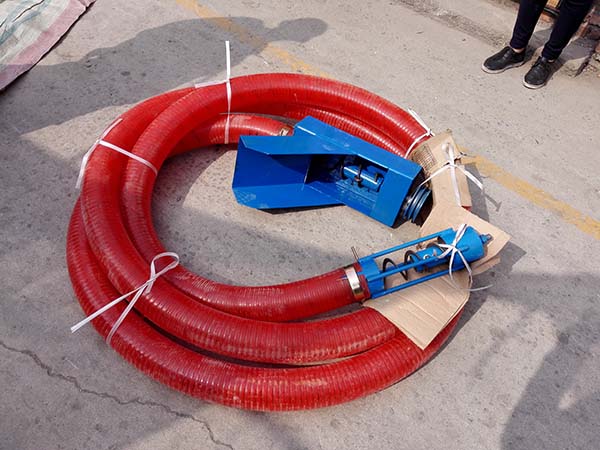 車載式吸糧食機(jī)、軟管上料機(jī)、電動(dòng)型輸送機(jī)、軟管蛟龍卸車機(jī)
