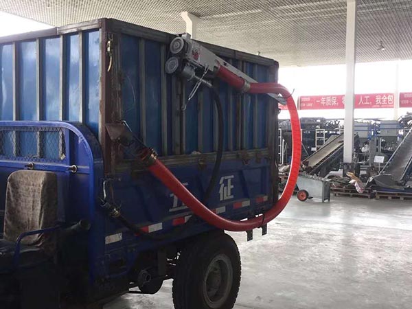 江蘇8米的散糧用什么機器倒倉《軟管吸糧食機》最實惠便宜