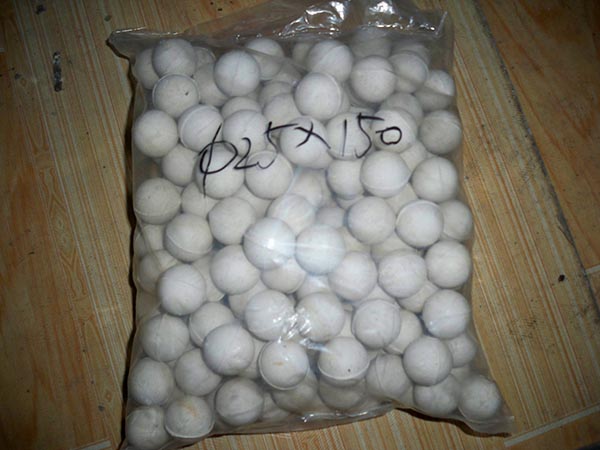 李老板您在我廠定制的500個25橡膠球發(fā)貨了