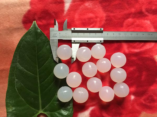 振動篩30mm硅膠球球具有彈性好，耐磨，