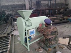 黑龍江小型水稻拋光機(jī)三相電高粱拋光機(jī)可以定制
